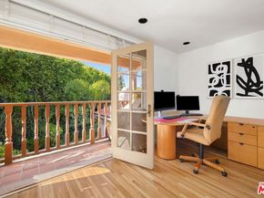 1717 Comstock Avenue, Los Angeles CA 90024