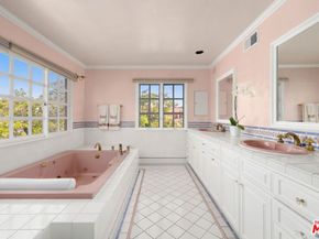 1717 Comstock Avenue, Los Angeles CA 90024