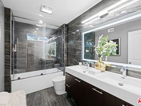 11725 Laurelwood Drive, Studio City CA 91604