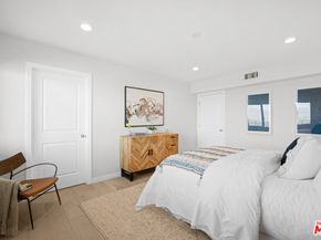 11725 Laurelwood Drive, Studio City CA 91604
