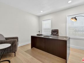 313 S Sycamore Avenue, Los Angeles CA 90036