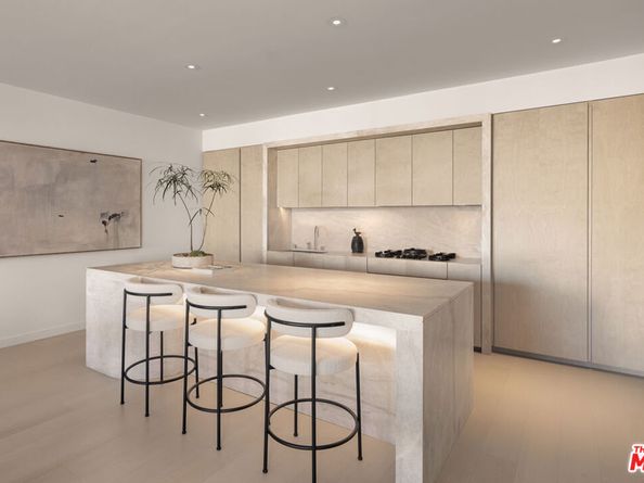 9200 Wilshire Boulevard 306W, Beverly Hills CA 90212