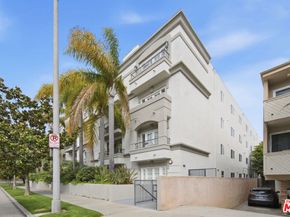 11908 Darlington Avenue 203, Los Angeles CA 90049