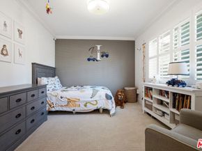 11908 Darlington Avenue 203, Los Angeles CA 90049