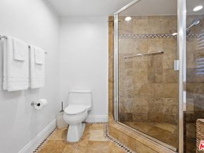 11908 Darlington Avenue 203, Los Angeles CA 90049