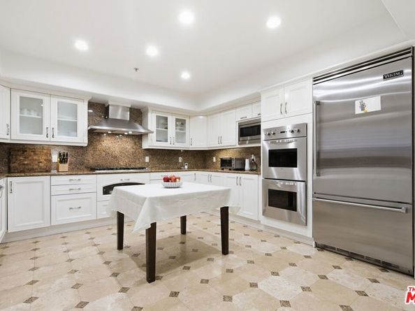 11908 Darlington Avenue 203, Los Angeles CA 90049