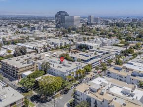 11908 Darlington Avenue 203, Los Angeles CA 90049