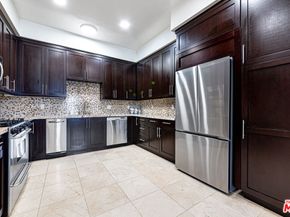5057 Maplewood Avenue PH4, Los Angeles CA 90004