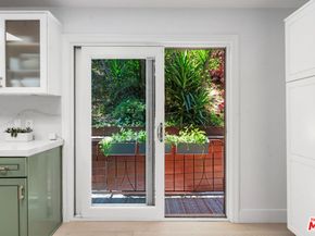 2617 Harlesden Court, Los Angeles CA 90046