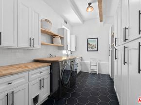 2617 Harlesden Court, Los Angeles CA 90046