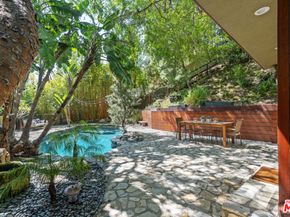 2617 Harlesden Court, Los Angeles CA 90046