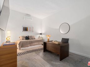 2617 Harlesden Court, Los Angeles CA 90046