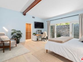 2617 Harlesden Court, Los Angeles CA 90046