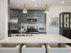 17711 Margate Street 211, Encino CA 91316