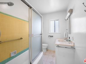 8900 Amigo Avenue, Northridge CA 91324