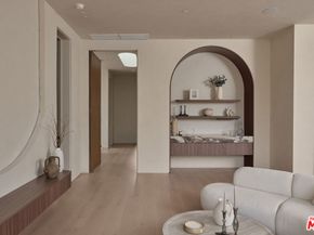 800 N La Jolla Avenue, Los Angeles CA 90046