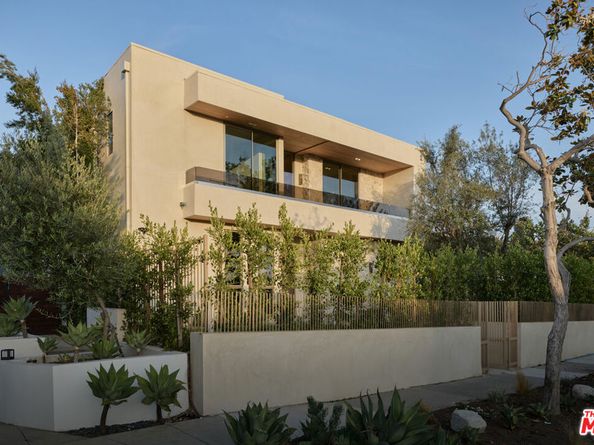 800 N La Jolla Avenue, Los Angeles CA 90046