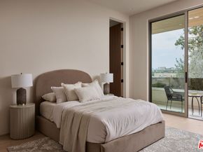 800 N La Jolla Avenue, Los Angeles CA 90046