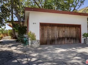 26939 Sea Vista Drive, Malibu CA 90265