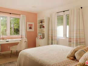 2341 32nd Street, Santa Monica CA 90405