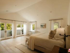 2341 32nd Street, Santa Monica CA 90405