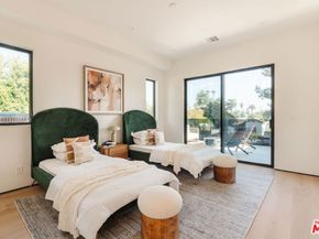 1611 S Bedford Street, Los Angeles CA 90035