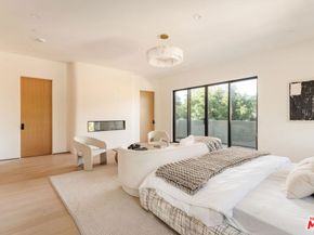 1611 S Bedford Street, Los Angeles CA 90035