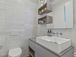 732 Huntley Drive A, West Hollywood CA 90069