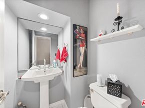 1015 21st Street B, Santa Monica CA 90403