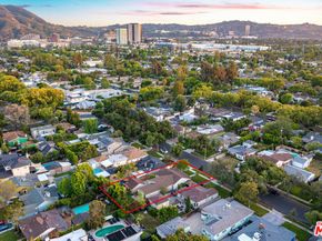 730 N Fairview Street, Burbank CA 91505