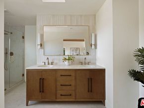 4041 Davana Road, Sherman Oaks CA 91423