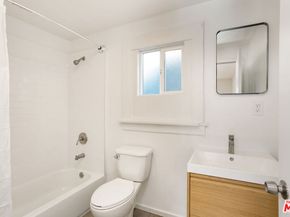 126 Franklin Court, Glendale CA 91205