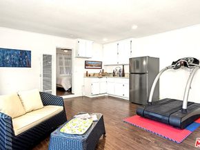 14954 Hesby Street, Sherman Oaks CA 91403