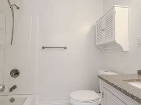 5430 Monroe Street, Los Angeles CA 90038