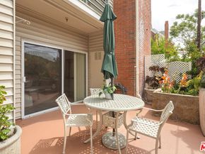 2706 Honolulu Avenue 105, Montrose CA 91020
