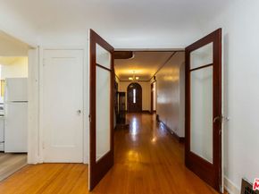 955 S Highland Avenue, Los Angeles CA 90036