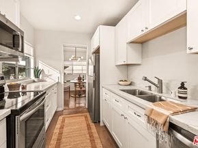 8401 Fountain Avenue 13, West Hollywood CA 90069