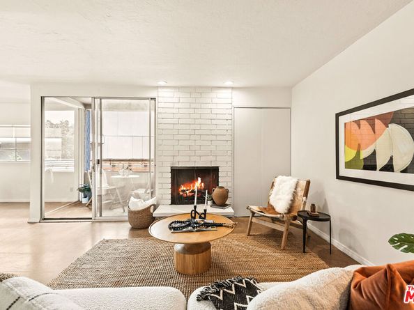 8401 Fountain Avenue 13, West Hollywood CA 90069