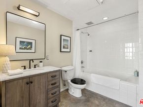 315 E 8th Street 1004, Los Angeles CA 90014