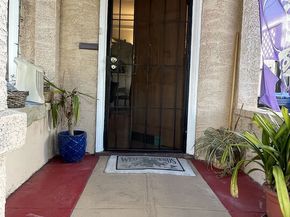 433 N Norton Avenue, Los Angeles CA 90004