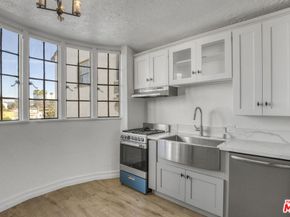 5815 W Olympic Boulevard, Los Angeles CA 90036