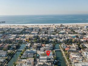 224 Linnie Canal, Venice CA 90291