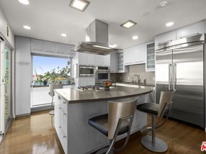 907 Lincoln Boulevard PH 302, Santa Monica CA 90403