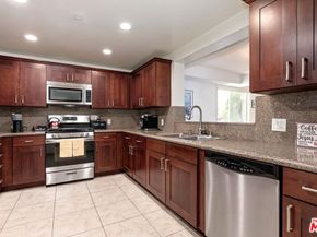 305 Arnaz Drive 304, Los Angeles CA 90048