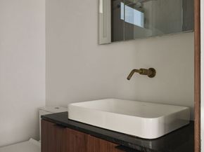 2055 N Gramercy, Los Angeles CA 90068