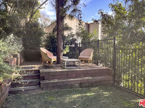 2055 N Gramercy, Los Angeles CA 90068