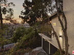 2055 N Gramercy, Los Angeles CA 90068