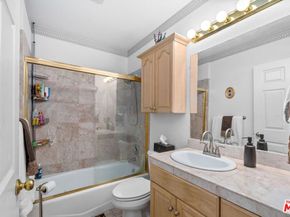 2113 Veteran Avenue, Los Angeles CA 90025