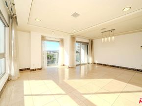 702 S Serrano Avenue 501, Los Angeles CA 90005