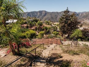 16799 Monte Hermoso Drive, Pacific Palisades CA 90272